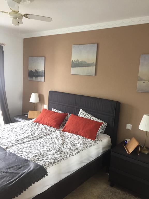 Ocean Point Apartment Sitio de Calahonda Bagian luar foto